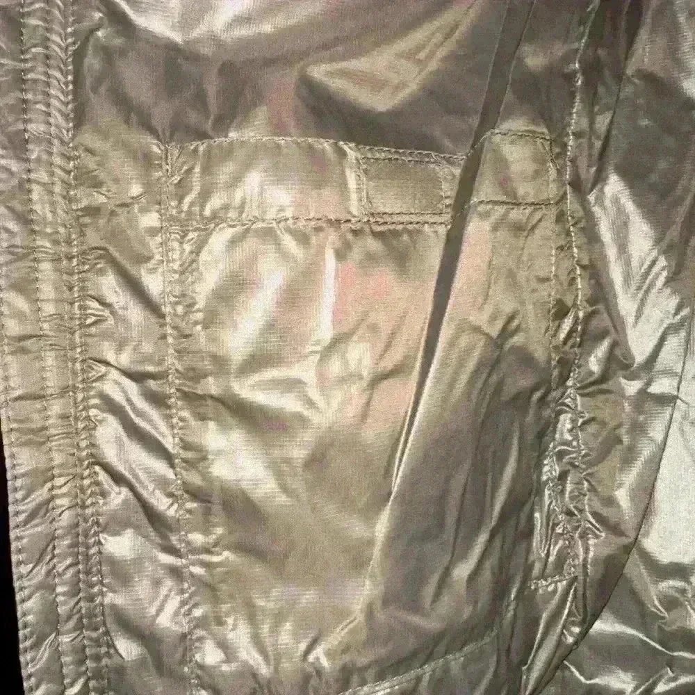 Gap Puffy vest small